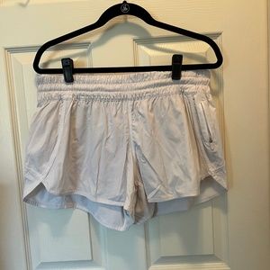 Lululemon Tracker Low-Rise Lined Size 16